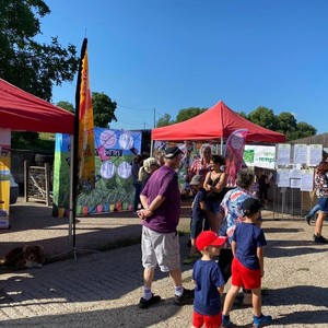 Les animations pour le grand public Des stands et des animations ont été proposés au grand public durant la journée consacrée au Tour de France.