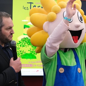 Arnaud Gaillot, président de Jeunes Agriculteurs en compagnie de Jim Bataille.