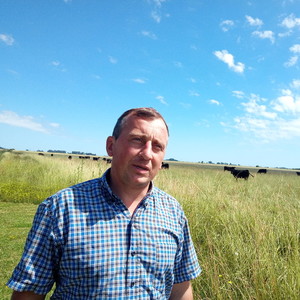 Luciano Miñola, le directeur Jeunesse de la Fédération Agraire Argentine (FAA). Ici à Rauch, sur son exploitation d’élevage de broutards. Luciano Miñola, le directeur Jeunesse de la Fédération Agraire Argentine (FAA). Ici à Rauch, sur son exploitation d’élevage de broutards.
