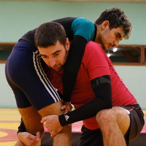 Guillaume déclenche une prise lors d’une séance d’entrainement avec Lucas. Guillaume Cognac déclenche une prise lors d’une séance d’entrainement.