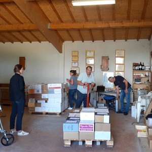 JA33 et FNSEA33 œuvrant pour la solidarité Répartition des caisses de vin entre les différents SDIS