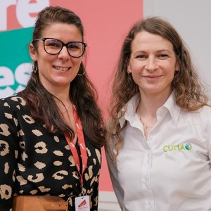 Aurore Paillard, agricultrice céréalière engagée dans la diversification et élue aux Jeunes Agriculteurs et Marine Boyer, présidente de la Fédération nationale des Cuma et agricultrice en Aveyron.