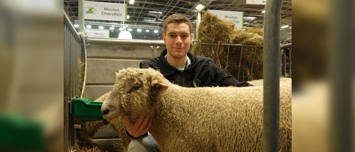 Baptiste Poillot, 25 ans, éleveur en Côte-d'Or. Baptiste Poillot, 25 ans, éleveur en Côte-d'Or.
