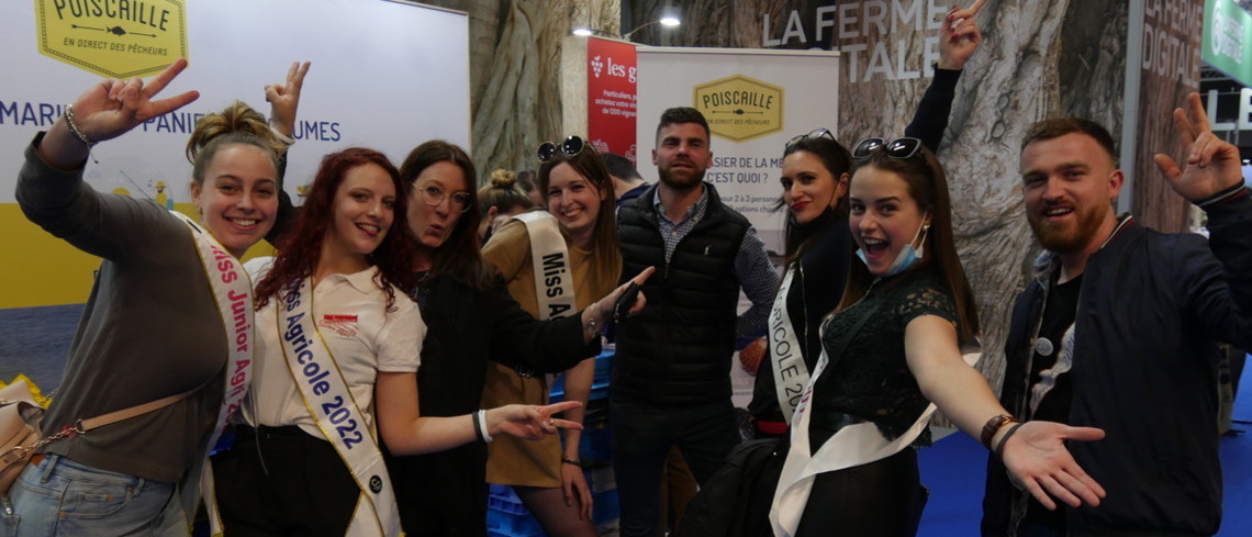 #Vu au Sia : les Miss et Mister France agricole ambiancent le Salon de l’agriculture !