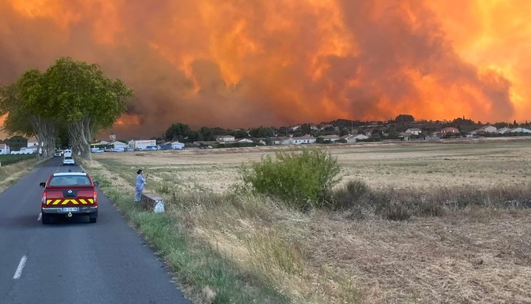 Violent incendie dans l’Aude, déclenché le 5 août.