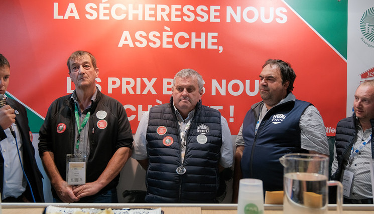 La FNPL, la FRSEA et les JA d’Auvergne Rhône Alpes ont conviés la presse à une conférence de presse sur la nécessité d’avoir un prix juste et rémunérateur pour nos éleveurs.