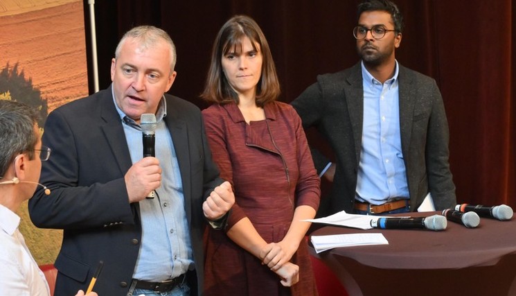 De gauche à droite : Patrick Benezit, vice président d'Interbev, Stéphanie Kpenou responsable du plaidoyer de l'institut Veblen et Thomas Uthayakamar, directeur des programmes de la FNH (c) interbev