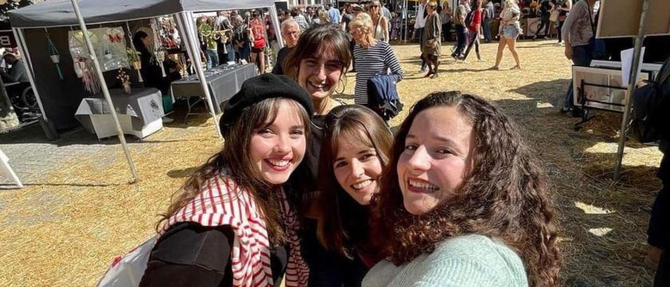 Mathilde, Brune, Mélanie et Amanda sont les créatrices du projet "gueules de paysan". (c)gueules de paysans 