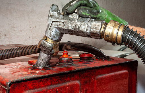 Livraison de gas-oil GNR chez un agriculteur.