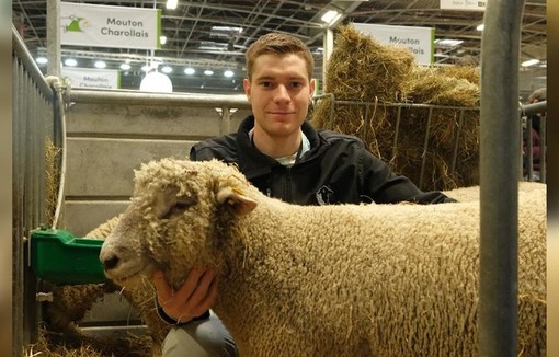 Baptiste Poillot, 25 ans, éleveur en Côte-d'Or.