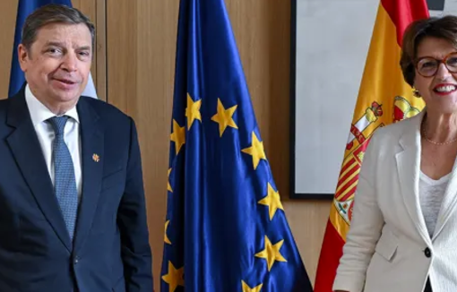 La ministre de l'Agriculture, de l'Agro-alimentaire et de la Souveraineté alimentaire, Annie Genevard, et son homologue espagnol Luis Planas, ministre de l’agriculture, de la pêche et de l’alimentation, le 1er octobre 2026.