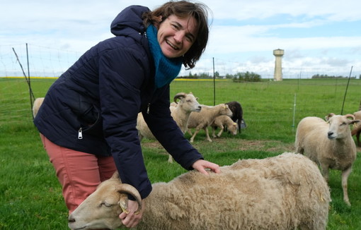 Sandrine Durgeau et ses chèvres.