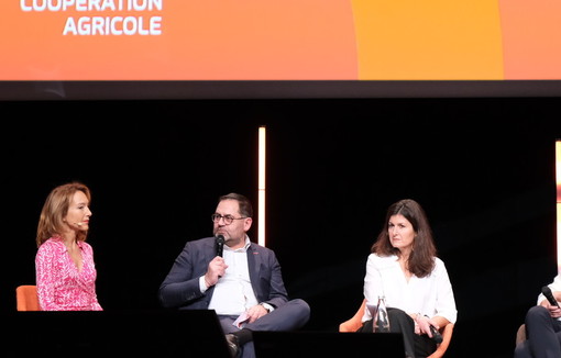 Table-ronde sur l'engagement lors de la première journée du congrès, mercredi 18 décembre.