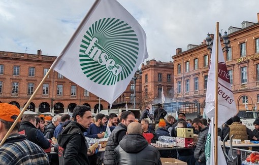 Manifestation agricole sur la place du Capitole à Toulouse, le 16 janvier 2023.