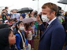 L'événement Terres de Jim accueille une majorité de jeunes qui en ont profité pour parler avec le président de la République.