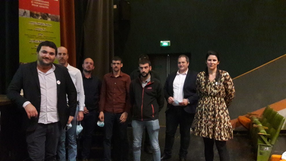 Les nouveaux membres du bureau JA BFC Tous les membres du bureaux JA BFC