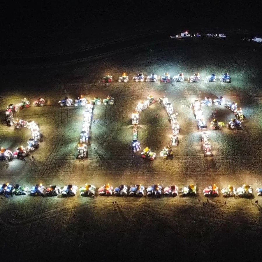 En Indre-et-Loire les agriculteurs ont manifesté d'une façon originale. (c)JA37