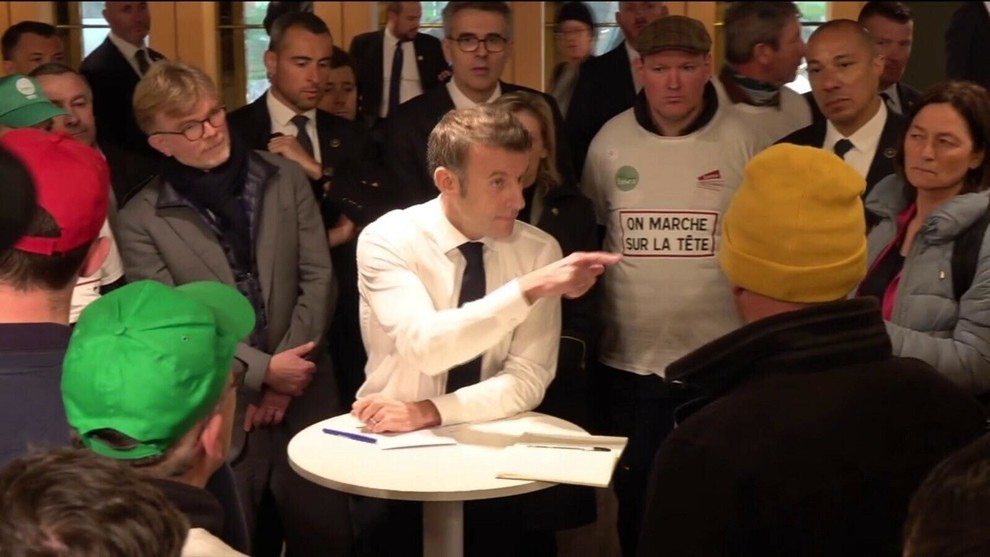 Le Président de la République s'est entretenu pendant deux heures avec les syndicats.